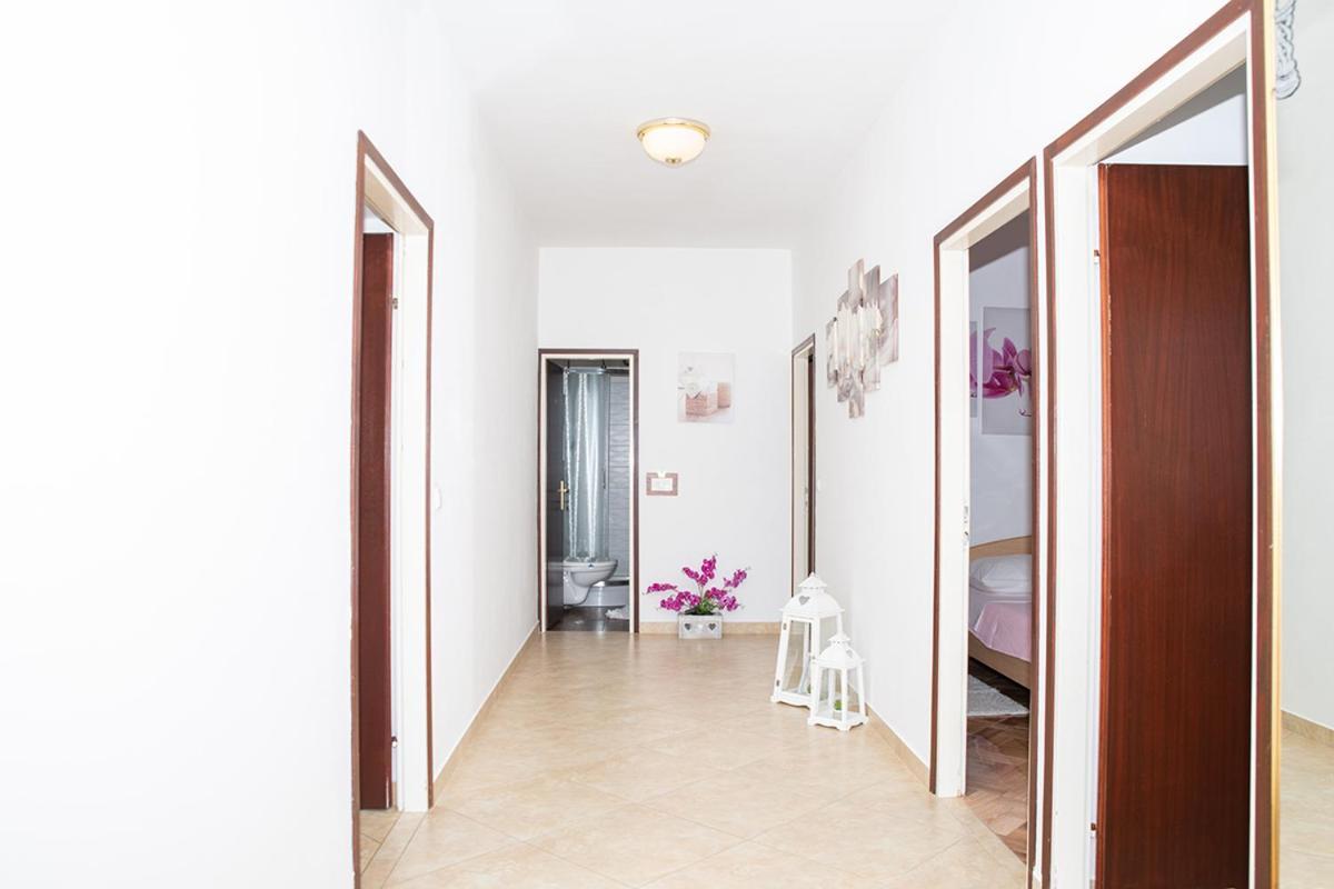 Apartman Mira I Denis Supetarska Draga Exterior foto