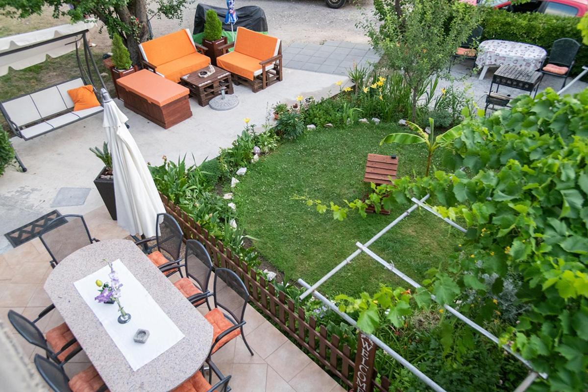 Apartman Mira I Denis Supetarska Draga Exterior foto